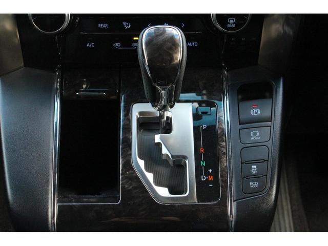 アルファード ２．５Ｓ　タイプゴールドＩＩ　サンルーフ　バックカメラ　ナビ　クリアランスソナー　オートクルーズコントロール　レーンアシスト　衝突被害軽減システム　両側電動スライドドア　オートマチックハイビーム　ＬＥＤヘッドランプ（18枚目）