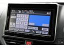 ノア Si ナビ TV ETC バックカメラ 両側スライド・片側電動 LEDヘッドランプ スマートキー アルミホイール アイドリングストップ 電動格納ミラー(8枚目)