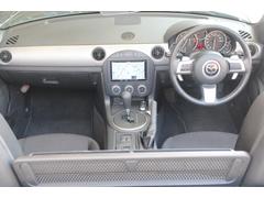 運転者にとっては日々使用することとなる運転席です。運転席が快適だと運転に集中することができますね。 7