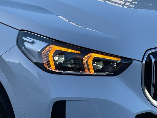 Ｘ１ ｘＤｒｉｖｅ　２０ｉ　Ｍスポーツ　ワンオーナー　４ＷＤ　ＥＴＣ　全周囲カメラ　クリアランスソナー　オートクルーズコントロール　レーンアシスト　パワーシート　衝突被害軽減システム　ナビ　ＬＥＤヘッドランプ　ＨＵＤ　電動リアゲート（27枚目）
