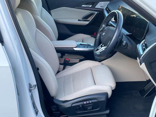 Ｘ１ ｘＤｒｉｖｅ　２０ｉ　Ｍスポーツ　ワンオーナー　４ＷＤ　ＥＴＣ　全周囲カメラ　クリアランスソナー　オートクルーズコントロール　レーンアシスト　パワーシート　衝突被害軽減システム　ナビ　ＬＥＤヘッドランプ　ＨＵＤ　電動リアゲート（34枚目）