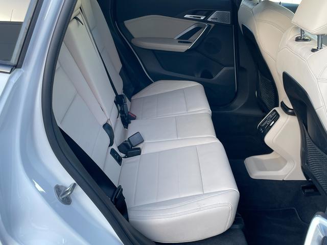 Ｘ１ ｘＤｒｉｖｅ　２０ｉ　Ｍスポーツ　ワンオーナー　４ＷＤ　ＥＴＣ　全周囲カメラ　クリアランスソナー　オートクルーズコントロール　レーンアシスト　パワーシート　衝突被害軽減システム　ナビ　ＬＥＤヘッドランプ　ＨＵＤ　電動リアゲート（36枚目）
