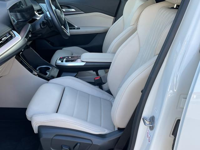 Ｘ１ ｘＤｒｉｖｅ　２０ｉ　Ｍスポーツ　ワンオーナー　４ＷＤ　ＥＴＣ　全周囲カメラ　クリアランスソナー　オートクルーズコントロール　レーンアシスト　パワーシート　衝突被害軽減システム　ナビ　ＬＥＤヘッドランプ　ＨＵＤ　電動リアゲート（42枚目）