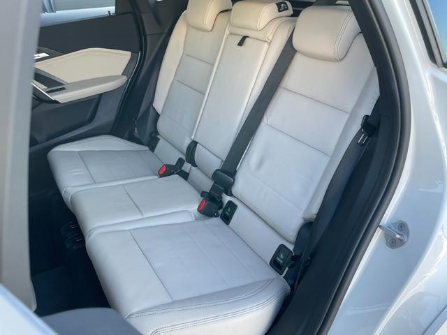 Ｘ１ ｘＤｒｉｖｅ　２０ｉ　Ｍスポーツ　ワンオーナー　４ＷＤ　ＥＴＣ　全周囲カメラ　クリアランスソナー　オートクルーズコントロール　レーンアシスト　パワーシート　衝突被害軽減システム　ナビ　ＬＥＤヘッドランプ　ＨＵＤ　電動リアゲート（44枚目）