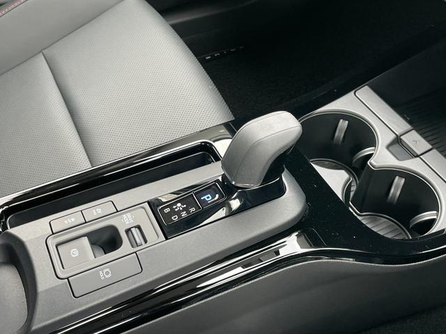 プリウス Z ワンオーナー サイドバイザー フロアマットデラックス デジタルインナーミラー 純正ナビフルセグTV パノラミックビュー ETC2.0 衝突被害軽減ブレーキ ブラインドスポットモニター 追従クルコン(5枚目)