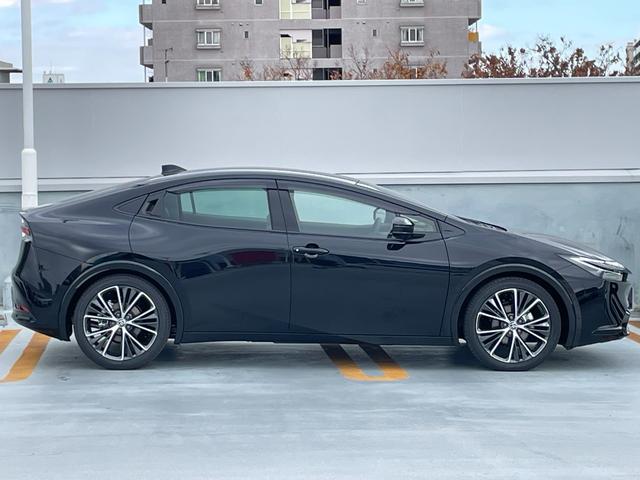 プリウス Z ワンオーナー サイドバイザー フロアマットデラックス デジタルインナーミラー 純正ナビフルセグTV パノラミックビュー ETC2.0 衝突被害軽減ブレーキ ブラインドスポットモニター 追従クルコン(15枚目)