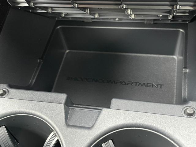 プリウス Z ワンオーナー サイドバイザー フロアマットデラックス デジタルインナーミラー 純正ナビフルセグTV パノラミックビュー ETC2.0 衝突被害軽減ブレーキ ブラインドスポットモニター 追従クルコン(21枚目)