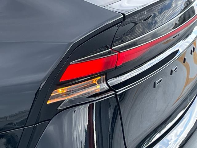 プリウス Z ワンオーナー サイドバイザー フロアマットデラックス デジタルインナーミラー 純正ナビフルセグTV パノラミックビュー ETC2.0 衝突被害軽減ブレーキ ブラインドスポットモニター 追従クルコン(28枚目)