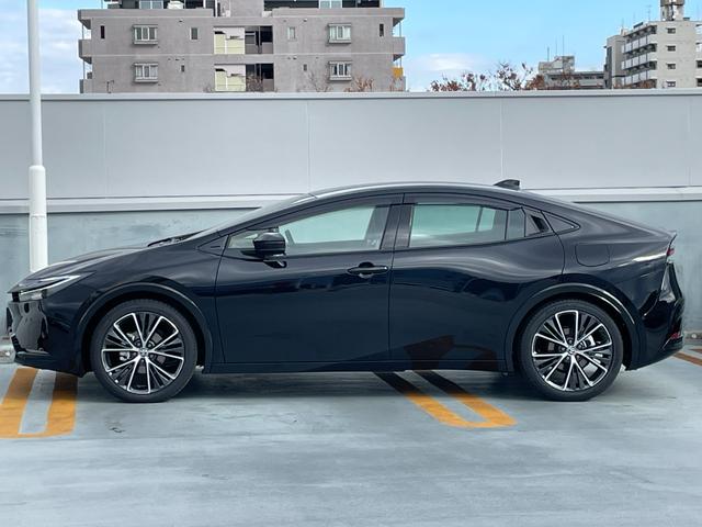 プリウス Z ワンオーナー サイドバイザー フロアマットデラックス デジタルインナーミラー 純正ナビフルセグTV パノラミックビュー ETC2.0 衝突被害軽減ブレーキ ブラインドスポットモニター 追従クルコン(30枚目)