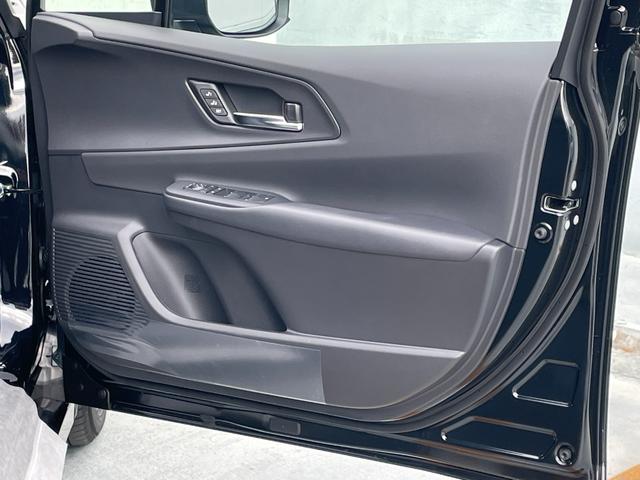 プリウス Z ワンオーナー サイドバイザー フロアマットデラックス デジタルインナーミラー 純正ナビフルセグTV パノラミックビュー ETC2.0 衝突被害軽減ブレーキ ブラインドスポットモニター 追従クルコン(35枚目)