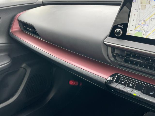 プリウス Z ワンオーナー サイドバイザー フロアマットデラックス デジタルインナーミラー 純正ナビフルセグTV パノラミックビュー ETC2.0 衝突被害軽減ブレーキ ブラインドスポットモニター 追従クルコン(48枚目)