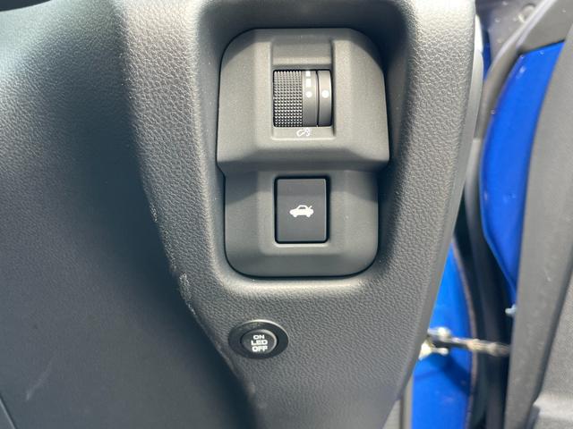 ＢＲＺ Ｓ　ワンオーナー　カロッツェリアサイバーナビ　フルセグＴＶ　バックカメラ　ＥＴＣ　ドライブレコーダー　ＳＴＩエアロパーツ　ＬＥＤアクセサリーライナー　シートヒーター　クルーズコントロール　ＴＶジャンパー（52枚目）