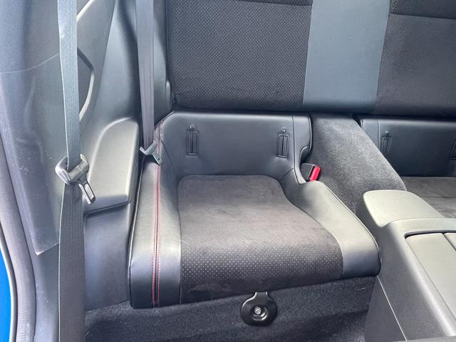 ＢＲＺ Ｓ　ワンオーナー　カロッツェリアサイバーナビ　フルセグＴＶ　バックカメラ　ＥＴＣ　ドライブレコーダー　ＳＴＩエアロパーツ　ＬＥＤアクセサリーライナー　シートヒーター　クルーズコントロール　ＴＶジャンパー（61枚目）