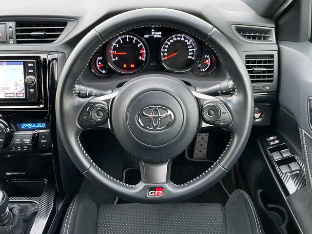 マークX GRMN ワンオーナー 6MT スルガスピードマフラー 純正ナビTV バックカメラ ETC2.0ビーコン 純正BBS鍛造19インチアルミ 専用対向キャリパー 専用カーボンルーフ 専用スポーツシート オートライト(3枚目)