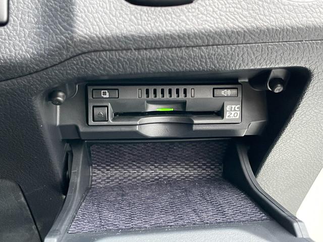 マークX GRMN ワンオーナー 6MT スルガスピードマフラー 純正ナビTV バックカメラ ETC2.0ビーコン 純正BBS鍛造19インチアルミ 専用対向キャリパー 専用カーボンルーフ 専用スポーツシート オートライト(7枚目)