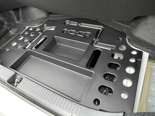 マークX GRMN ワンオーナー 6MT スルガスピードマフラー 純正ナビTV バックカメラ ETC2.0ビーコン 純正BBS鍛造19インチアルミ 専用対向キャリパー 専用カーボンルーフ 専用スポーツシート オートライト(52枚目)