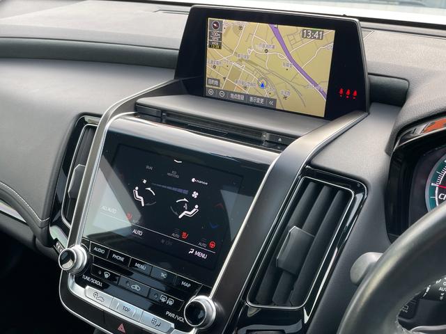 クラウンハイブリッド RSアドバンス 純正ナビフルセグTV ブルーレイ ETC2.0 バックカメラ 衝突被害軽減ブレーキ 追従クルーズコントロール ムーンルーフ パーキングアシスト ブラインドスポットモニター シートヒーター リアシェード(5枚目)