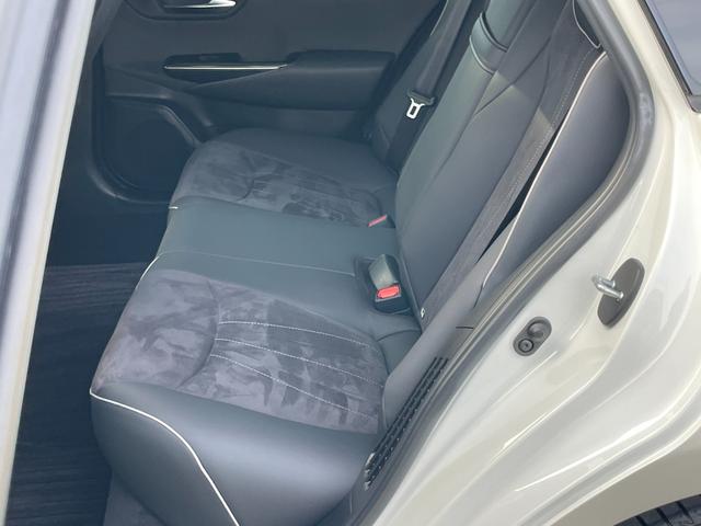 クラウンハイブリッド RSアドバンス 純正ナビフルセグTV ブルーレイ ETC2.0 バックカメラ 衝突被害軽減ブレーキ 追従クルーズコントロール ムーンルーフ パーキングアシスト ブラインドスポットモニター シートヒーター リアシェード(45枚目)