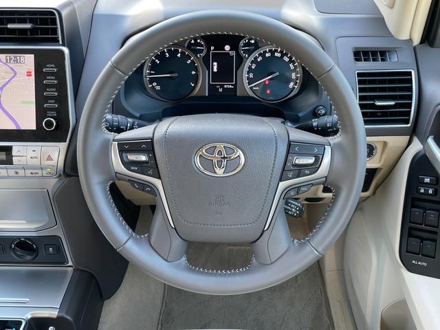 ランドクルーザープラド TX Lパッケージ マットブラックエディション ワンオーナー 純正ナビ フルセグTV ETC2.0 全方位モニター ムーンルーフ TRDエアロ 専用グリル・アルミ オートライト シートベンチレーター 追従クルーズコントロール 衝突被害軽減ブレーキ(3枚目)