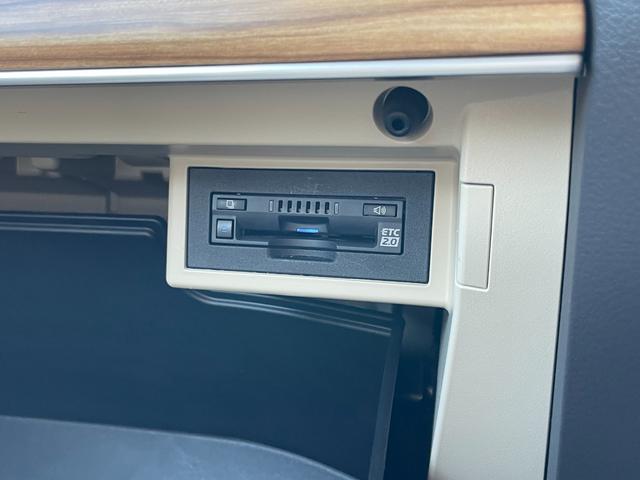 ランドクルーザープラド TX Lパッケージ マットブラックエディション ワンオーナー 純正ナビ フルセグTV ETC2.0 全方位モニター ムーンルーフ TRDエアロ 専用グリル・アルミ オートライト シートベンチレーター 追従クルーズコントロール 衝突被害軽減ブレーキ(9枚目)