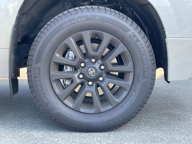 ランドクルーザープラド TX Lパッケージ マットブラックエディション ワンオーナー 純正ナビ フルセグTV ETC2.0 全方位モニター ムーンルーフ TRDエアロ 専用グリル・アルミ オートライト シートベンチレーター 追従クルーズコントロール 衝突被害軽減ブレーキ(20枚目)