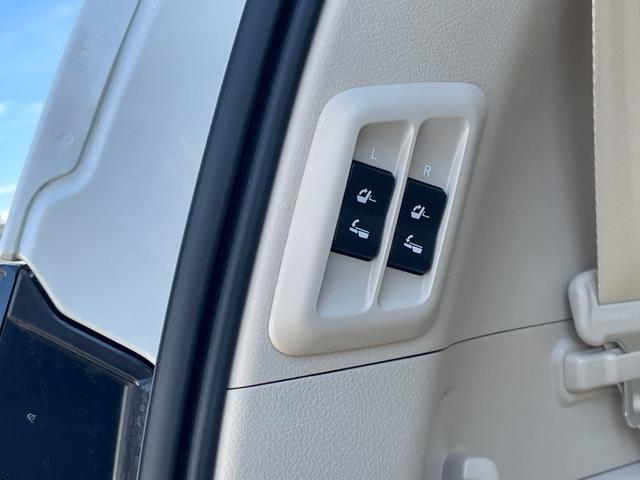 ランドクルーザープラド TX Lパッケージ マットブラックエディション ワンオーナー 純正ナビ フルセグTV ETC2.0 全方位モニター ムーンルーフ TRDエアロ 専用グリル・アルミ オートライト シートベンチレーター 追従クルーズコントロール 衝突被害軽減ブレーキ(32枚目)