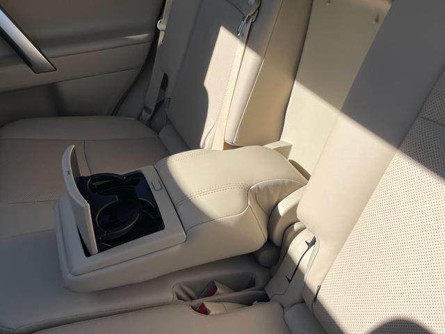 ランドクルーザープラド TX Lパッケージ マットブラックエディション ワンオーナー 純正ナビ フルセグTV ETC2.0 全方位モニター ムーンルーフ TRDエアロ 専用グリル・アルミ オートライト シートベンチレーター 追従クルーズコントロール 衝突被害軽減ブレーキ(68枚目)