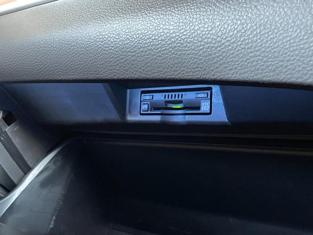 ハリアーハイブリッド プログレス 4WD ドライブレコーダー 全周囲カメラ クリアランスソナー オートクルーズコントロール レーンアシスト パワーシート 衝突被害軽減システム ナビ TV オートマチックハイビーム オートライト(4枚目)