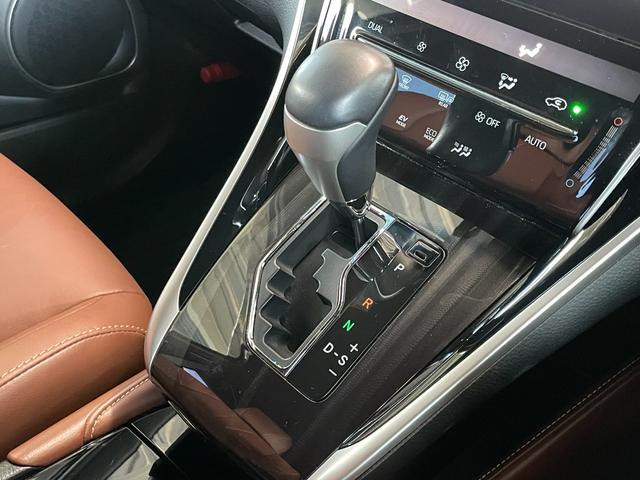 ハリアーハイブリッド プログレス 4WD ドライブレコーダー 全周囲カメラ クリアランスソナー オートクルーズコントロール レーンアシスト パワーシート 衝突被害軽減システム ナビ TV オートマチックハイビーム オートライト(7枚目)