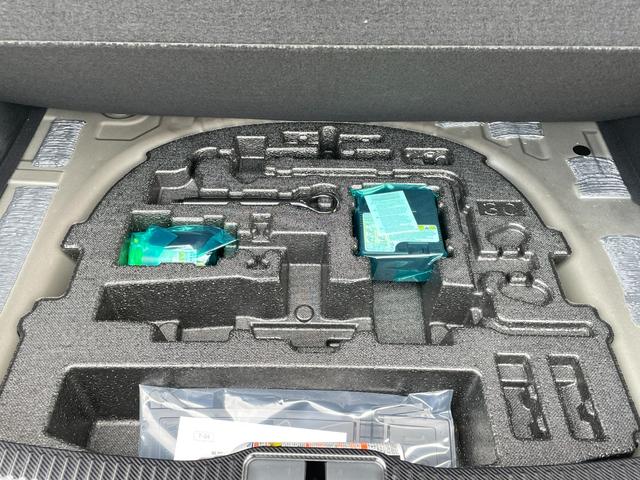 クラウンクロスオーバー RSアドバンスド ワンオーナー GRエアロパーツセット ムーンルーフ 4眼LEDヘッドライト ディスプレイオーディオPlusナビ TVパノラミックビューモニター ETC2.0 前後シートヒーター デジタルインナーミラー(36枚目)