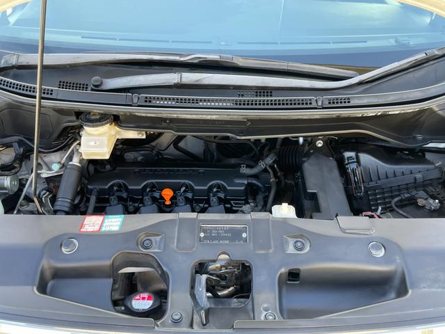 ステップワゴンスパーダ パワーエディション　ワンオーナー　両側パワースライドドア　純正９インチナビ　フルセグＴＶ　バックカメラ　ＥＴＣ　ＨＩＤヘッドライト　オートライト　パドルシフト　オートエアコン　アイドリングストップ　キーレスエントリー（68枚目）