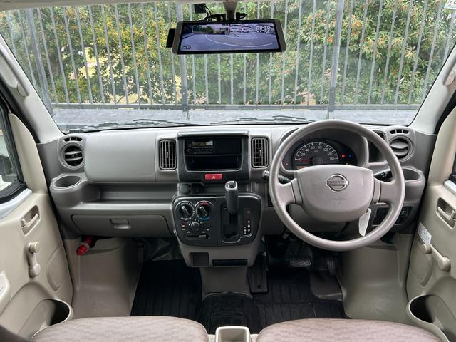 ＮＶ１００クリッパーバン ＤＸ　キーレス　ＡＴ　ＥＴＣ　デジタルインナーミラー　ＡＭ／ＦＭラジオ　両側スライドドア　エアコン　運転席エアバッグ　助手席エアバッグ　サイドバイザー　ラバー製フロアマット（2枚目）