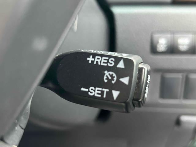 アルファード ２４０Ｓ　プライムセレクションＩＩ　ドライブレコーダー　ＥＴＣ　バックカメラ　ナビ　クリアランスソナー　オートクルーズコントロール　両側電動スライドドア　オートライト　ＨＩＤ　電動リアゲート　スマートキー　電動格納ミラー　後席モニター（7枚目）