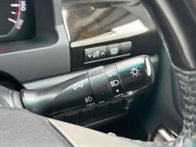 アルファード ２４０Ｓ　プライムセレクションＩＩ　ドライブレコーダー　ＥＴＣ　バックカメラ　ナビ　クリアランスソナー　オートクルーズコントロール　両側電動スライドドア　オートライト　ＨＩＤ　電動リアゲート　スマートキー　電動格納ミラー　後席モニター（25枚目）