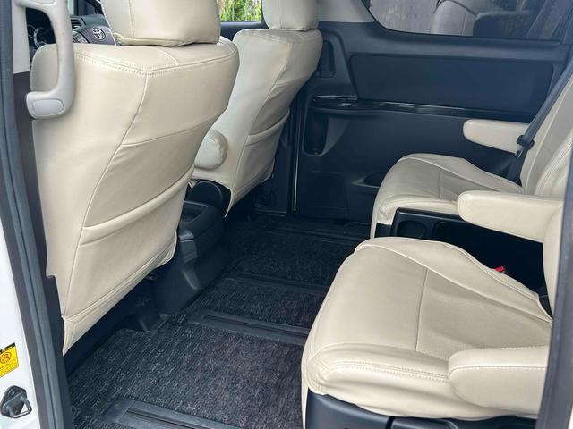 アルファード ２４０Ｓ　プライムセレクションＩＩ　ドライブレコーダー　ＥＴＣ　バックカメラ　ナビ　クリアランスソナー　オートクルーズコントロール　両側電動スライドドア　オートライト　ＨＩＤ　電動リアゲート　スマートキー　電動格納ミラー　後席モニター（35枚目）
