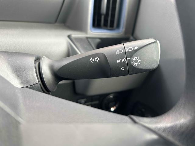 タント Ｘ　両側スライド・片側電動　クリアランスソナー　衝突被害軽減システム　オートライト　ＬＥＤヘッドランプ　スマートキー　アイドリングストップ　電動格納ミラー　ベンチシート　ＣＶＴ　盗難防止システム　ＡＢＳ（7枚目）