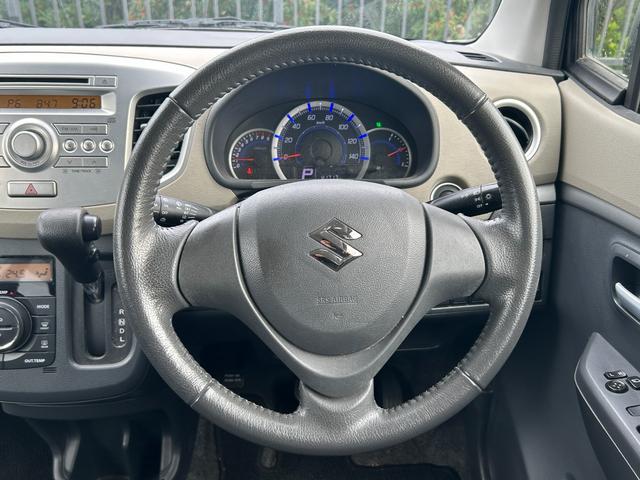 ワゴンＲ ＦＸリミテッド　衝突被害軽減システム　スマートキー　アイドリングストップ　電動格納ミラー　ベンチシート　ＣＶＴ　盗難防止システム　ＡＢＳ　ＥＳＣ　ＣＤ　ミュージックプレイヤー接続可　衝突安全ボディ　エアコン（4枚目）