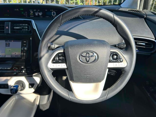 プリウス Aプレミアム ツーリングセレクション ETC クリアランスソナー レーンアシスト オートクルーズコントロール パークアシスト 衝突被害軽減システム バックカメラ ナビ アルミホイール オートマチックハイビーム オートライト(4枚目)