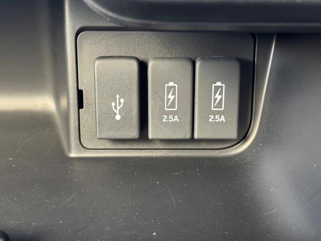 N-BOXカスタム L 禁煙車 ディスプレイオーディオ TV BluetoothLEDライト バックモニター ホンダセンシング オートエアコン 左側オートスライドドア リアシートスライド 磨き(29枚目)