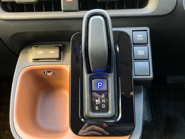 シエンタ ハイブリッドZ ★禁煙車★純正ナビ+テレビ★両側パワースライドドア★トヨタセーフティセンス★レーントレーシングアシスト★レーダークルーズコントロール★ブラインドスポットモニター★ETC(2.0)★バックカメラ(13枚目)