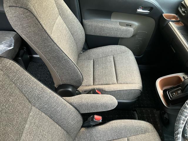 シエンタ ハイブリッドZ ★禁煙車★純正ナビ+テレビ★両側パワースライドドア★トヨタセーフティセンス★レーントレーシングアシスト★レーダークルーズコントロール★ブラインドスポットモニター★ETC(2.0)★バックカメラ(42枚目)