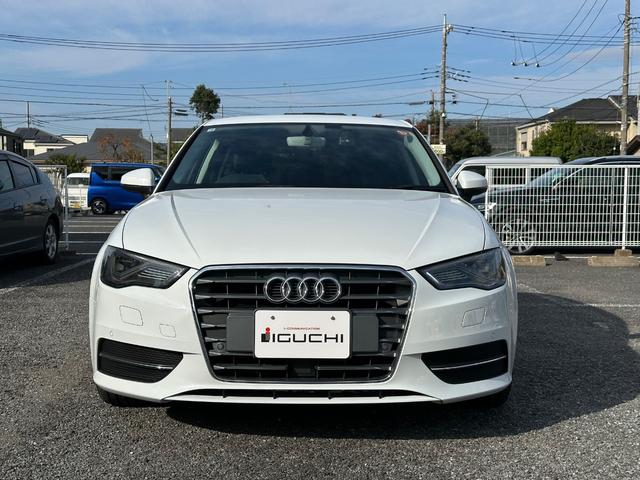 Ａ３ スポーツバック１．４ＴＦＳＩシリンダーオンデマンド　禁煙車　純正ナビ　フルセグ　バックカメラ　クルーズコントロール　コーナーセンサー（前後）　パドルシフト　前後ドライブレコーダー　　ＥＴＣ　ＨＩＤヘッドライト　純正１７インチアルミホイール（2枚目）