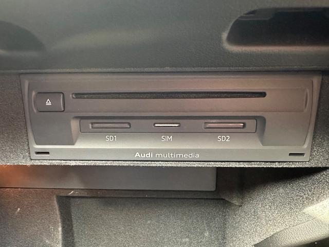 Ａ３ スポーツバック１．４ＴＦＳＩシリンダーオンデマンド　禁煙車　純正ナビ　フルセグ　バックカメラ　クルーズコントロール　コーナーセンサー（前後）　パドルシフト　前後ドライブレコーダー　　ＥＴＣ　ＨＩＤヘッドライト　純正１７インチアルミホイール（25枚目）