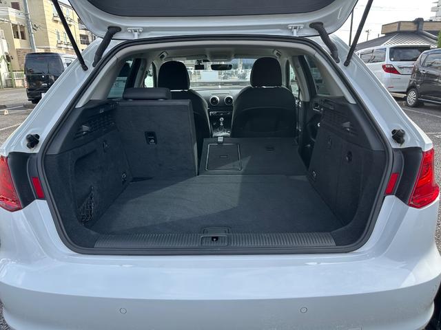 Ａ３ スポーツバック１．４ＴＦＳＩシリンダーオンデマンド　禁煙車　純正ナビ　フルセグ　バックカメラ　クルーズコントロール　コーナーセンサー（前後）　パドルシフト　前後ドライブレコーダー　　ＥＴＣ　ＨＩＤヘッドライト　純正１７インチアルミホイール（39枚目）