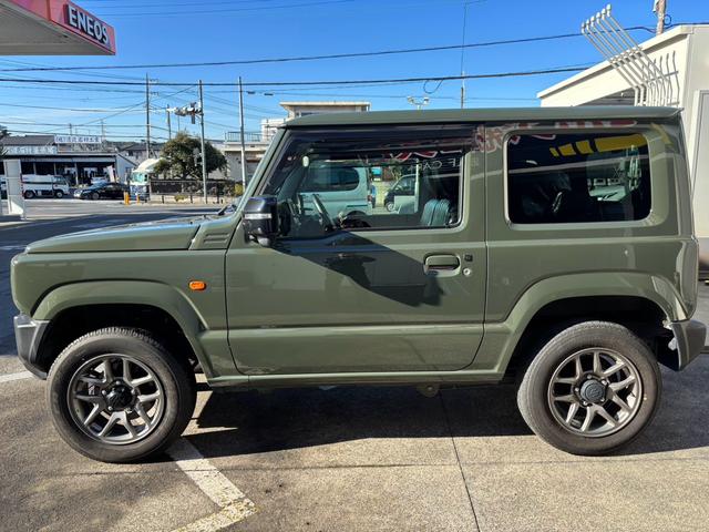 ジムニー XC 禁煙車 デュアルセンサーブレーキS Wエアバッグ AUTOエアコン パワーウィンドゥ スマキー アクティブクルーズコントロール セキュリティアラーム 横滑防止 運転席エアバッグ 衝突安全ボディ 4WD(5枚目)