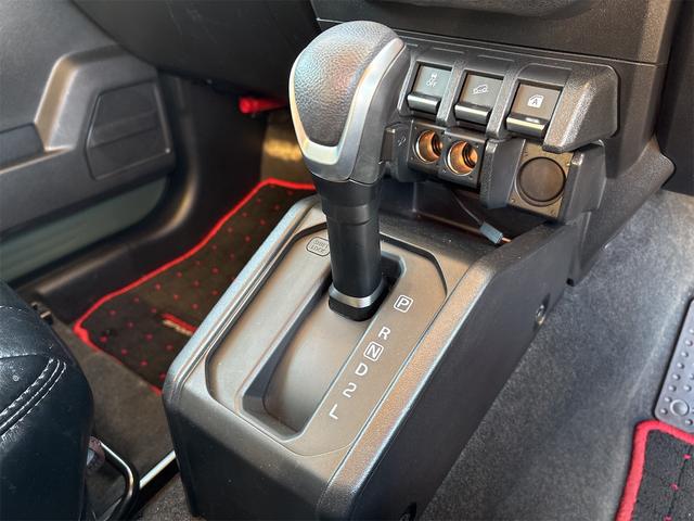 ジムニー XC 禁煙車 デュアルセンサーブレーキS Wエアバッグ AUTOエアコン パワーウィンドゥ スマキー アクティブクルーズコントロール セキュリティアラーム 横滑防止 運転席エアバッグ 衝突安全ボディ 4WD(11枚目)