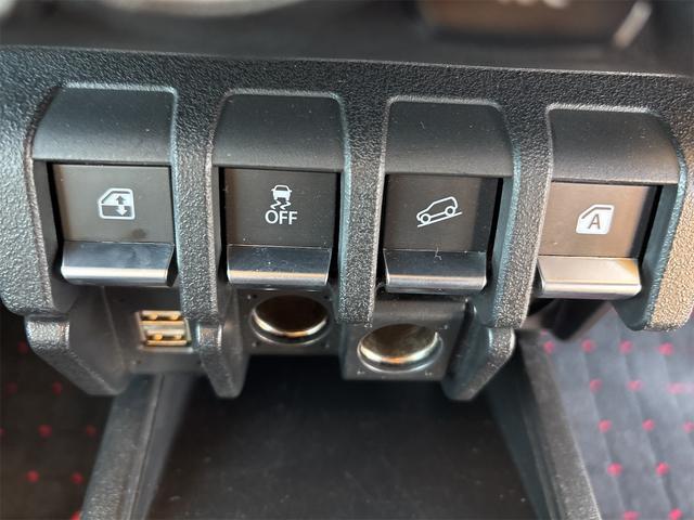 ジムニー XC 禁煙車 デュアルセンサーブレーキS Wエアバッグ AUTOエアコン パワーウィンドゥ スマキー アクティブクルーズコントロール セキュリティアラーム 横滑防止 運転席エアバッグ 衝突安全ボディ 4WD(16枚目)