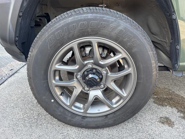 ジムニー XC 禁煙車 デュアルセンサーブレーキS Wエアバッグ AUTOエアコン パワーウィンドゥ スマキー アクティブクルーズコントロール セキュリティアラーム 横滑防止 運転席エアバッグ 衝突安全ボディ 4WD(17枚目)