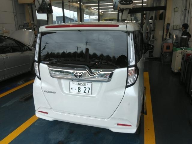 ルーミー カスタムＧ－Ｔ　ワンオーナー　キーレス　フルセグ　ナビ＆ＴＶ　１５アルミホイール　エアバッグ　オートマ　フル装備　ＥＴＣ　バックカメラ　スマートキー（3枚目）