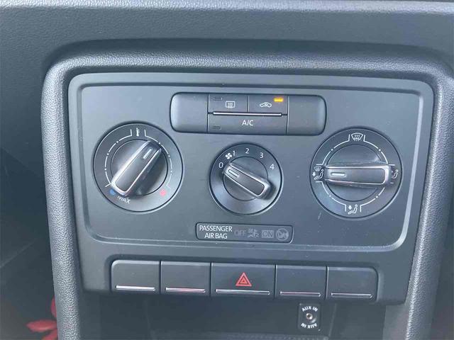 ザ・ビートル デザイン ドライブレコーダー ETC バックカメラ ナビ TV オートクルーズコントロール AT キーレスエントリー アルミホイール 盗難防止システム ABS CD DVD再生 USB(7枚目)